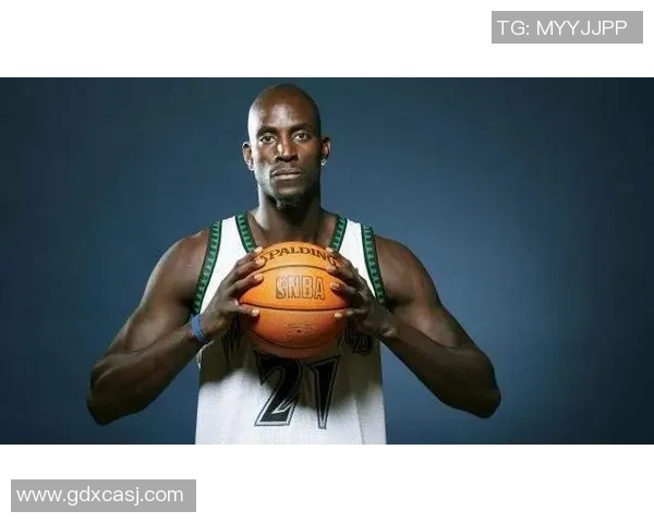 姚明硬汉脸背后的故事与篮球精神的完美结合