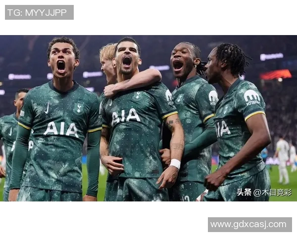 德甲激战曼联大胜热刺五球狂潮引发全场震撼