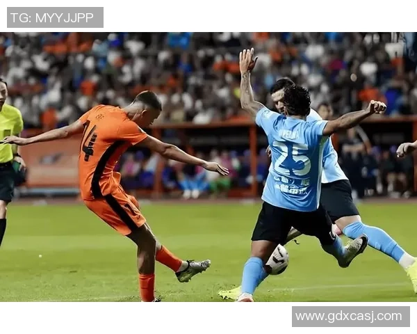 中超精彩对决里昂与多特蒙德战成平局全场沸腾瞬间回顾