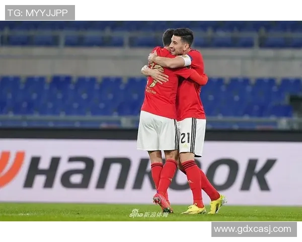 欧联杯激战本菲卡与阿森纳互交白卷全场精彩瞬间回顾