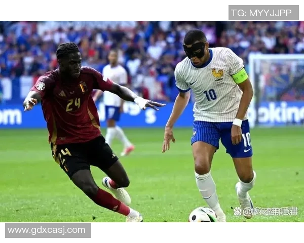 中超精彩对决曼联大胜里昂乌龙球引发全场热潮