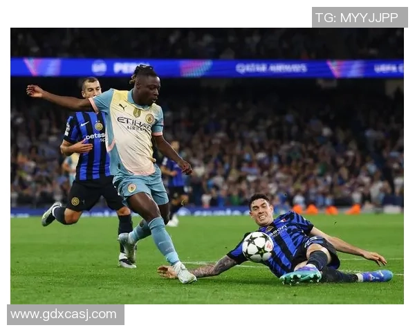 欧冠激战国米与曼联握手言和红牌事件引发全场热议与转会猜想